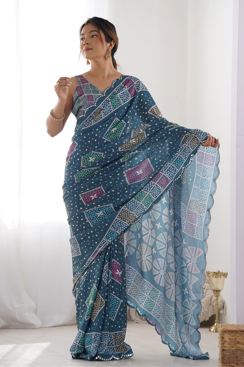 Elegant Bandhani Georgette Silk Saree 💫