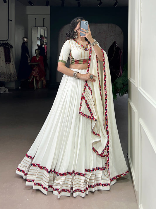 NAVRATRI BEAUTIFUL ORIGINAL MIRROR GAMTHI WORK DESIGNER LEHENGA CHOLI